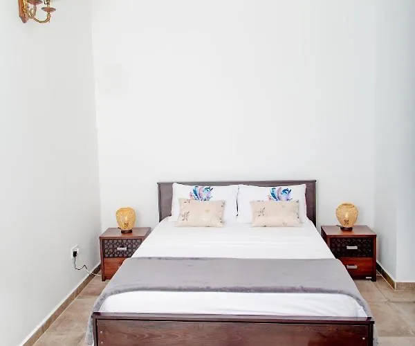 Lägenhet 2-bed Sleeps 4 Near